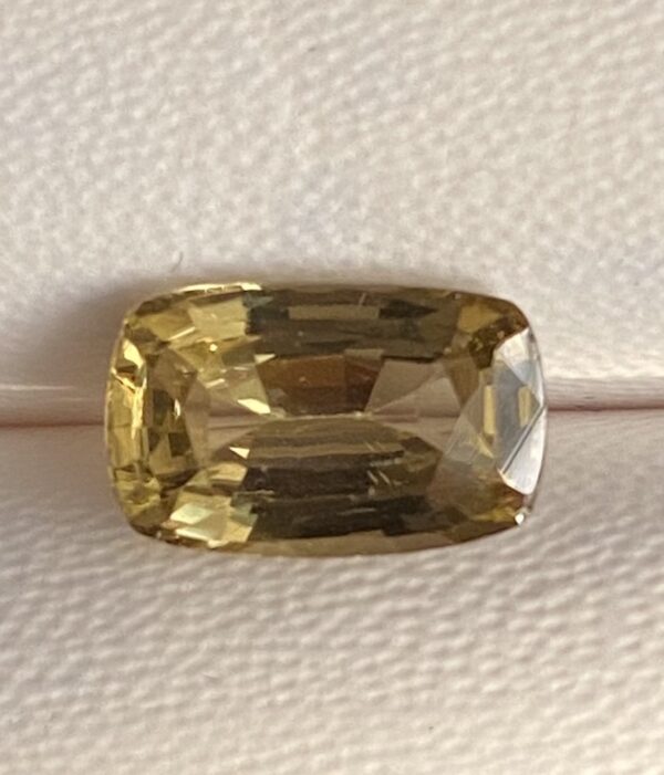 Zircon 3.51 Cts