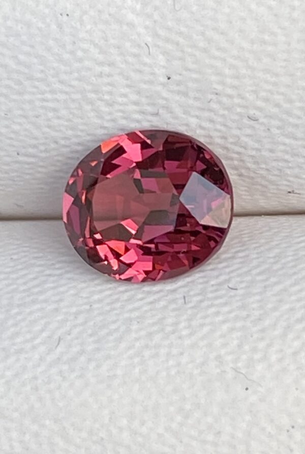 Rhodolite Garnet 2.46 Carat - Image 3