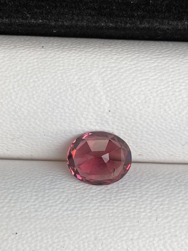 Rhodolite Garnet 2.46 Carat - Image 7