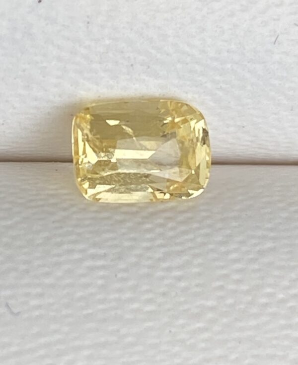 Yellow Sapphire 1.02 Carats - Image 6