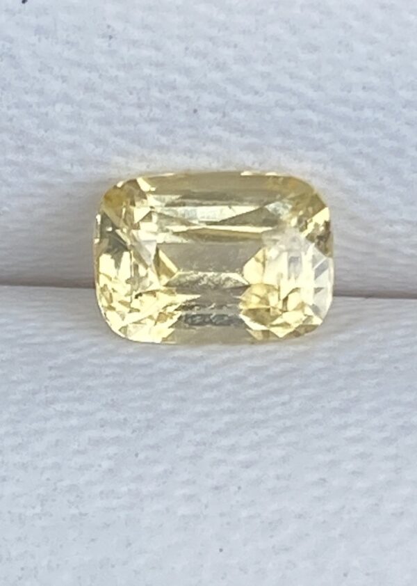 Yellow Sapphire 1.02 Carats