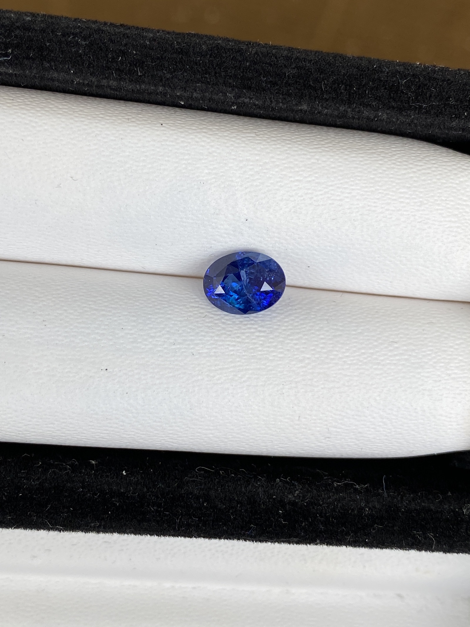 Blue Sapphire 2.43 Carats - Image 4