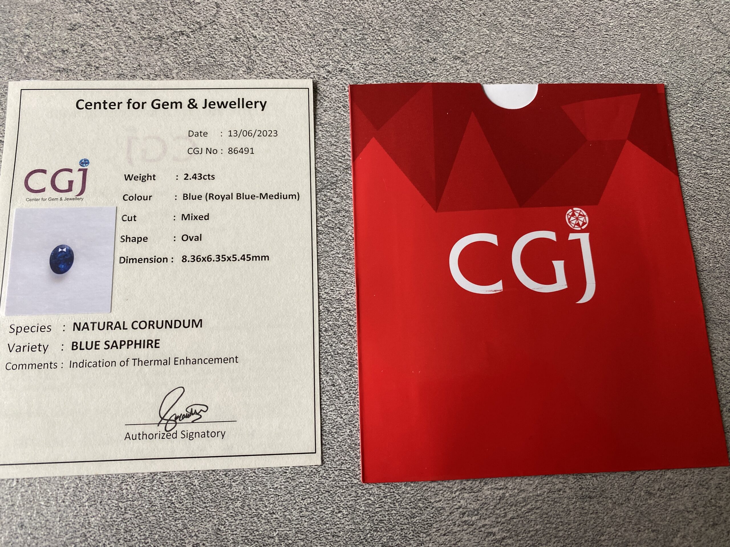 Blue Sapphire 2.43 Carats - Image 3