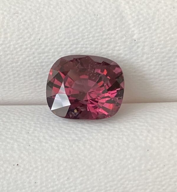 Red Spinel 3.8 Carat - Image 3