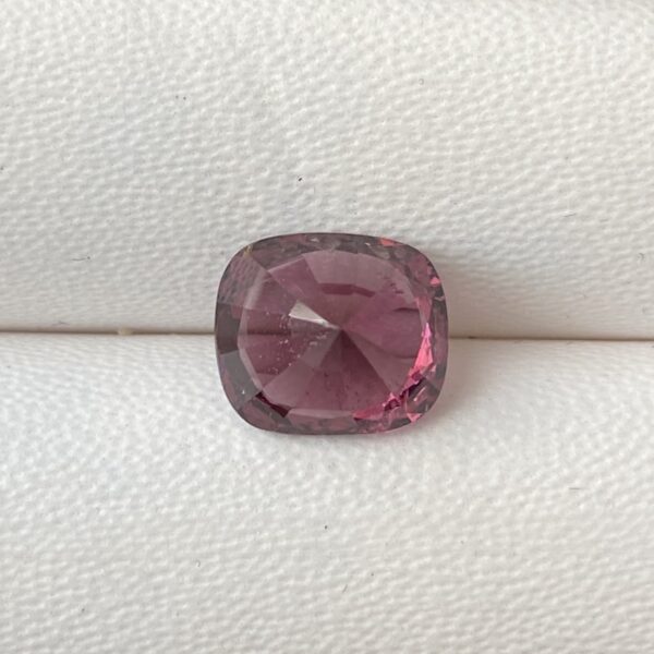 Red Spinel 3.8 Carat - Image 6
