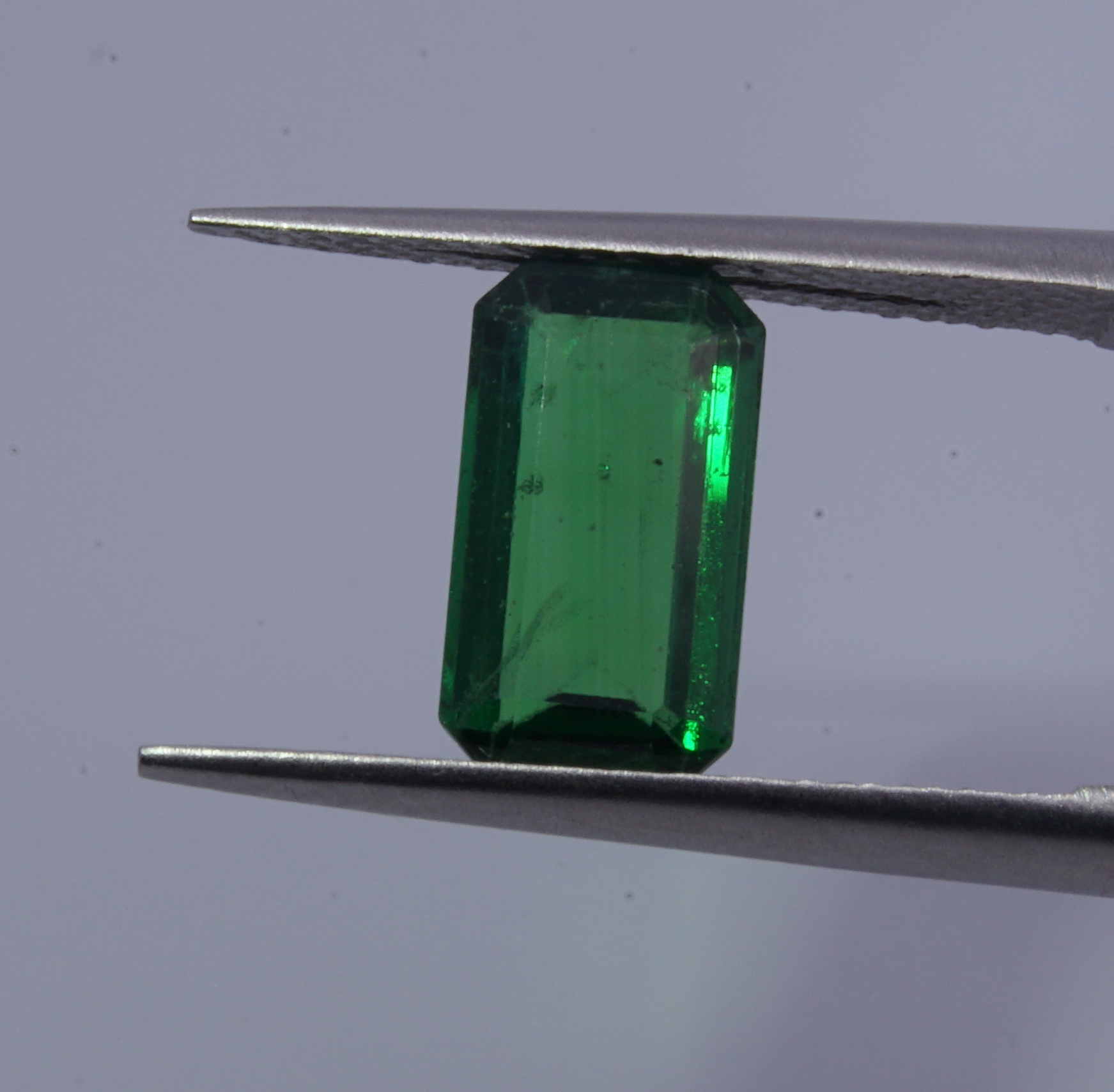 Tsavorite garnet 1.83 carat
