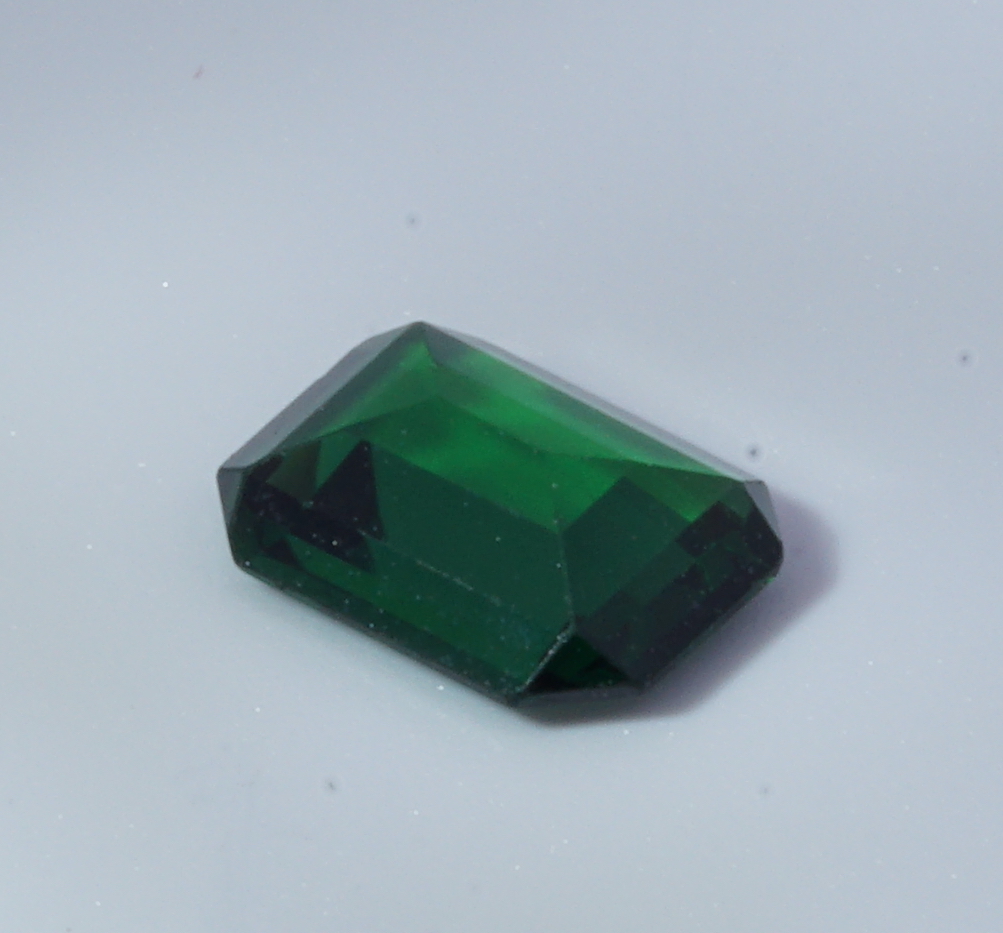 Tsavorite garnet 1.06 carat - Image 4