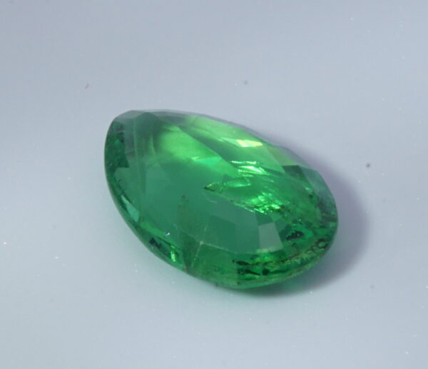 Tsavorite garnet 1.77 carat - Image 7