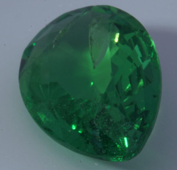 Tsavorite garnet 1.77 carat - Image 3