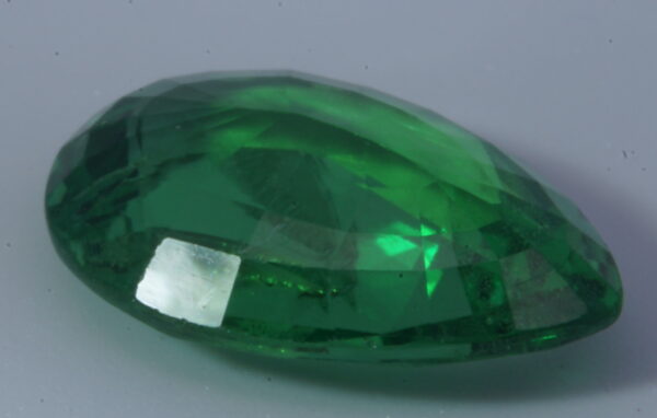 Tsavorite garnet 1.77 carat - Image 2