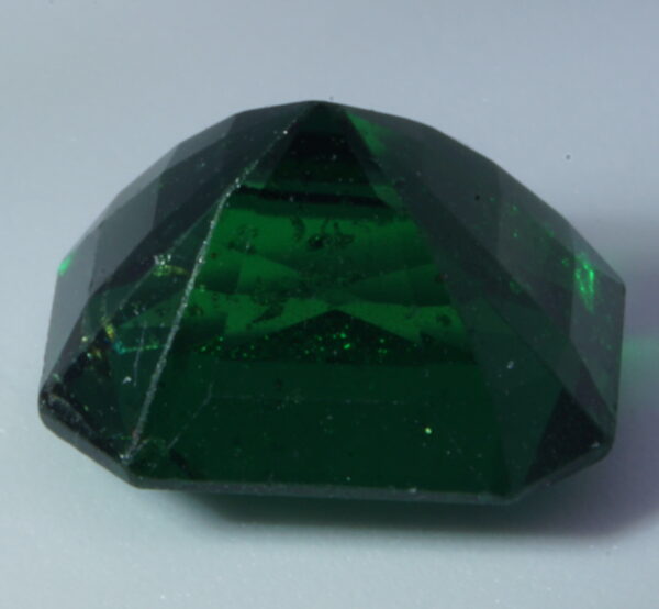 Tsavorite garnet 3.08 carat - Image 5