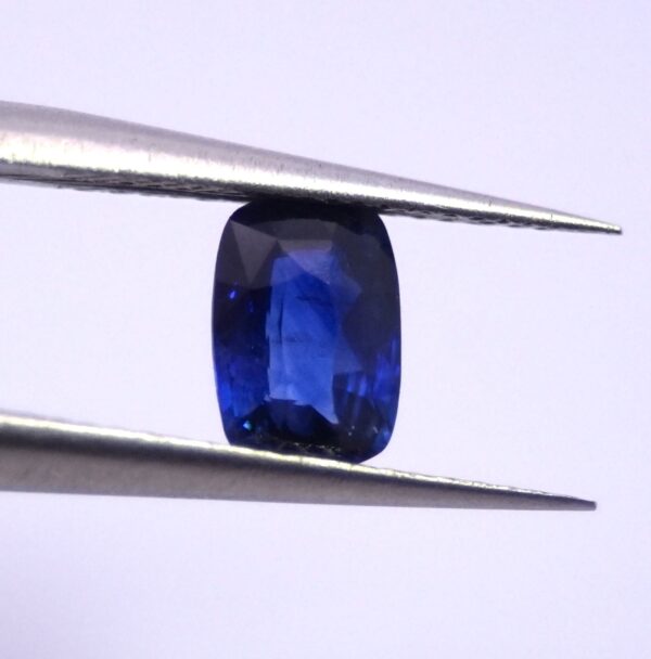 Royal blue sapphire 1.09 carat - Image 8