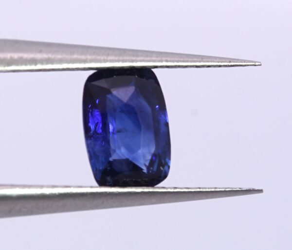 Royal blue sapphire 1.09 carat - Image 9