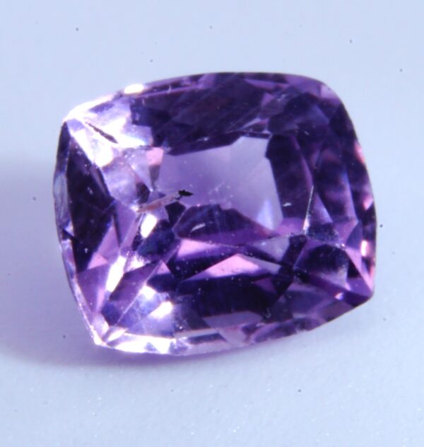 Purple sapphire 0.43 Carat - Image 4
