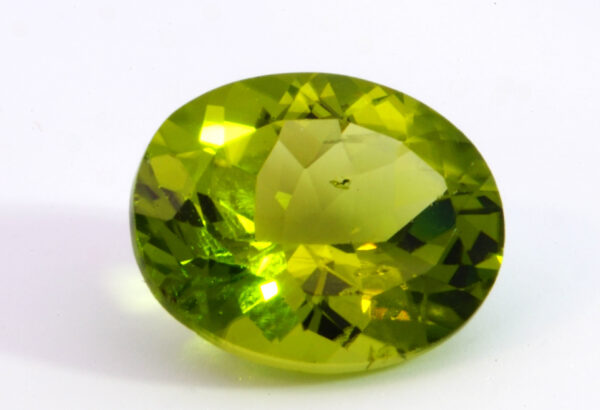 Peridot 4.15 carat - Image 4