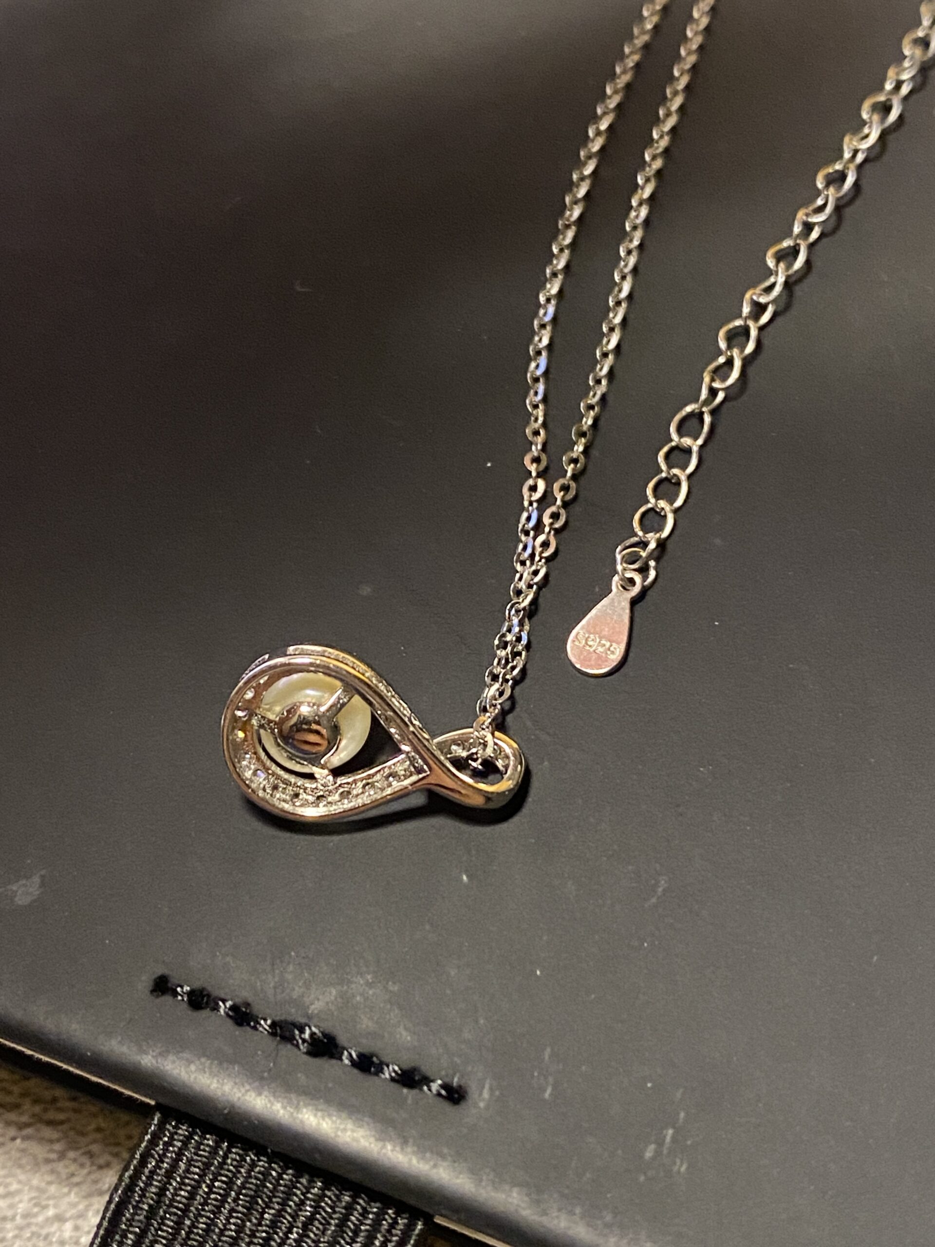 925 Sterling Silver Teardrop Pearl Necklace - Image 9